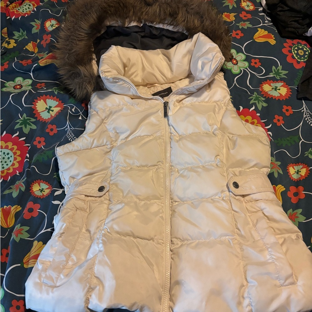 Denver Hayes Off-White Puffer Vest